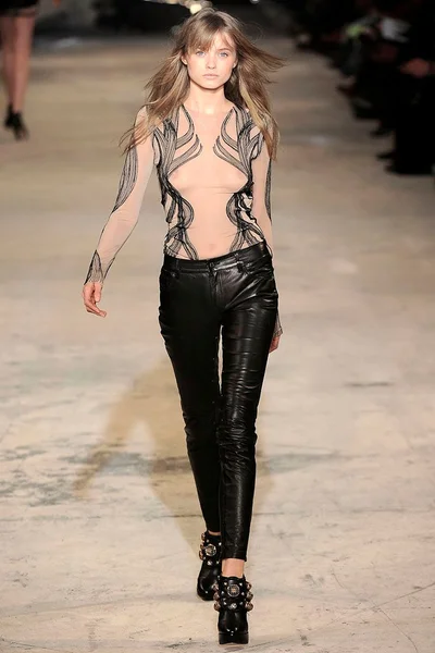 Look 47